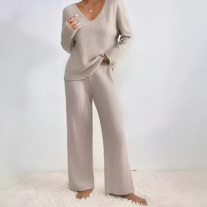 Livia Elegant All-Season Lounge Set