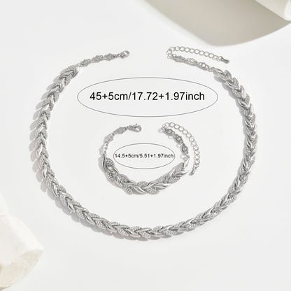 Lisa Elegant glass fish tail set with crystals