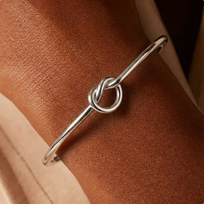 Gouden Armband met Knoopdetail